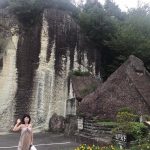石と餃子と歌声と